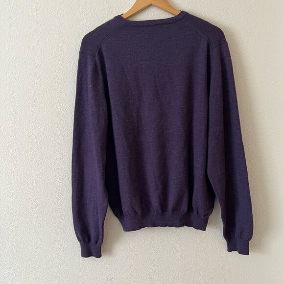 Brooks Brothers Merino wool V Neck Men sweater size Medium - Picture 2 of 4